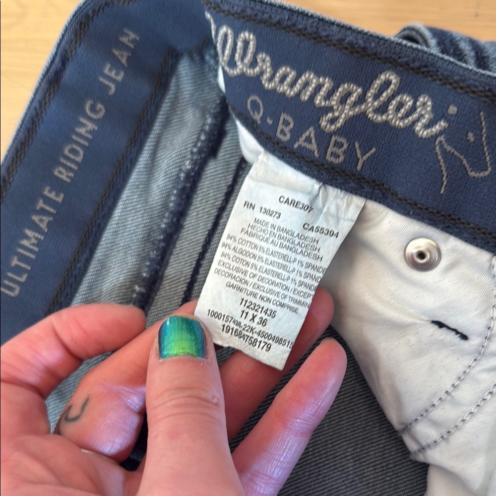 Wrangler Bootcut Riding Jeans - Picture 4 of 5